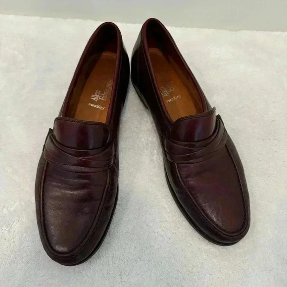 ALLEN EDMONDS BERGAMO Sz 10/5 BURGUNDY Brown SLIP ON LOAFER DRESS SHOES - Picture 1 of 11